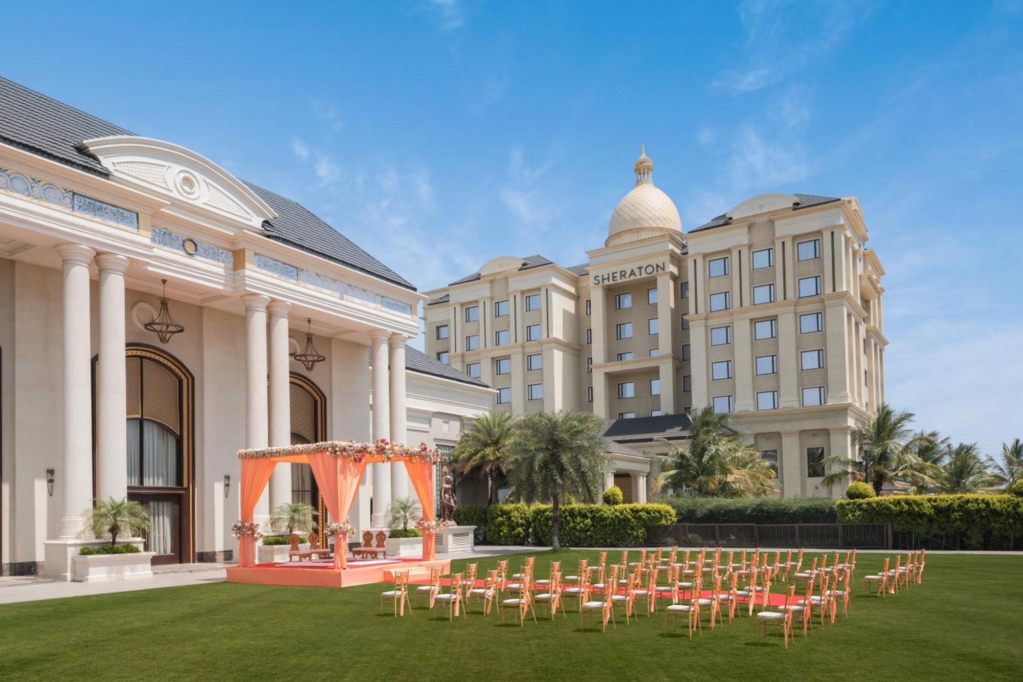 Sheraton Grand Palace Indore Exterior photo