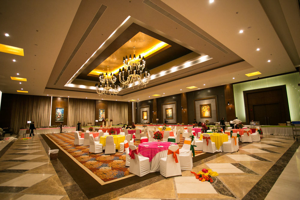 Sheraton Grand Palace Indore Exterior photo